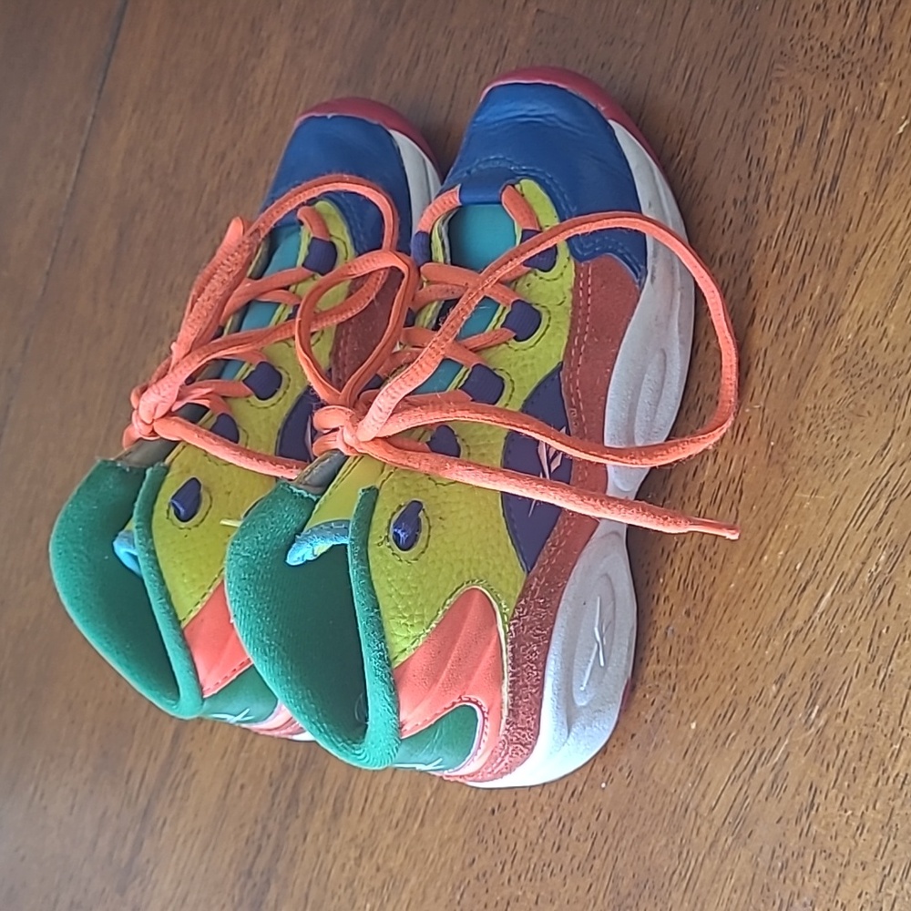 Boys Reebox Tennis Shoe size 12